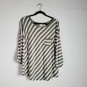 Chico's Top Women's 12 Striped Green Cream Knit Contemporary Coastal